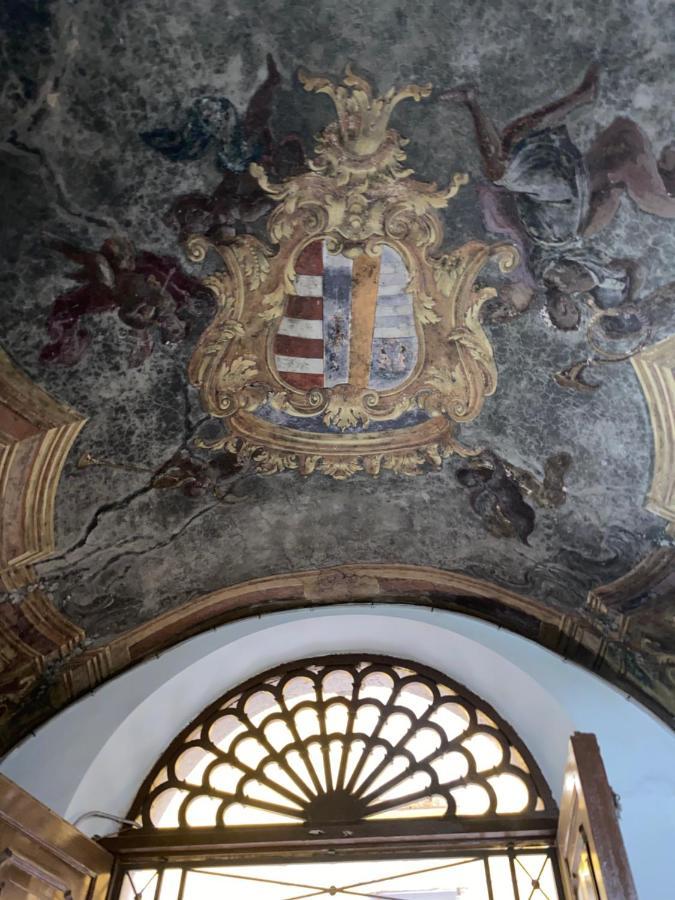 B&B House S. Ferdinando Наполи Екстериор снимка