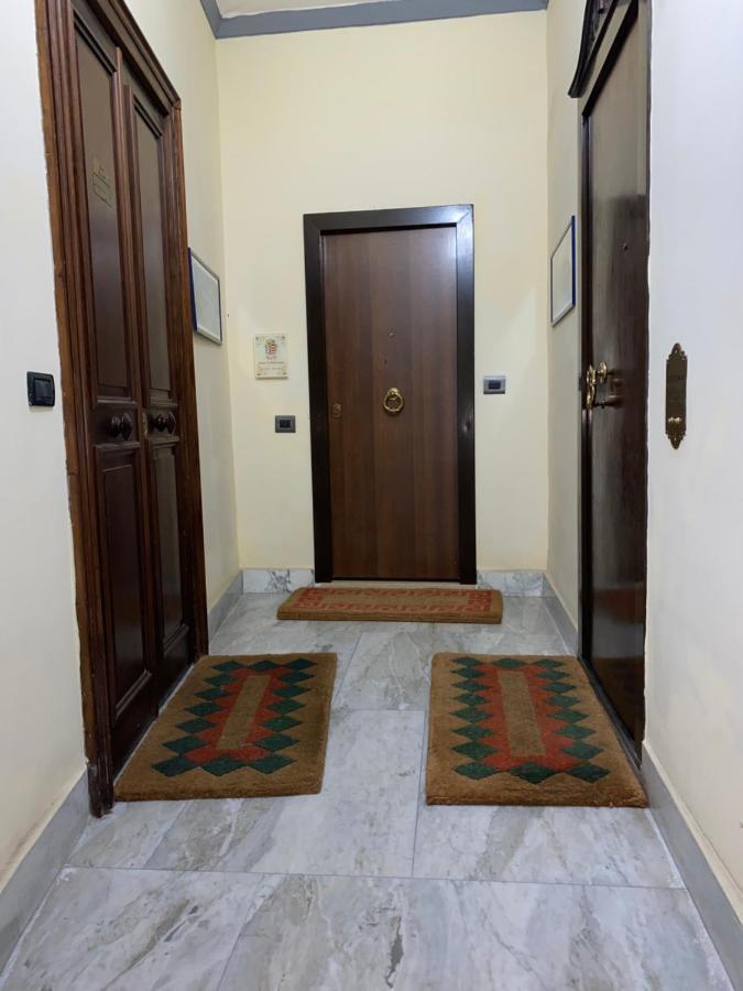 B&B House S. Ferdinando Наполи Екстериор снимка