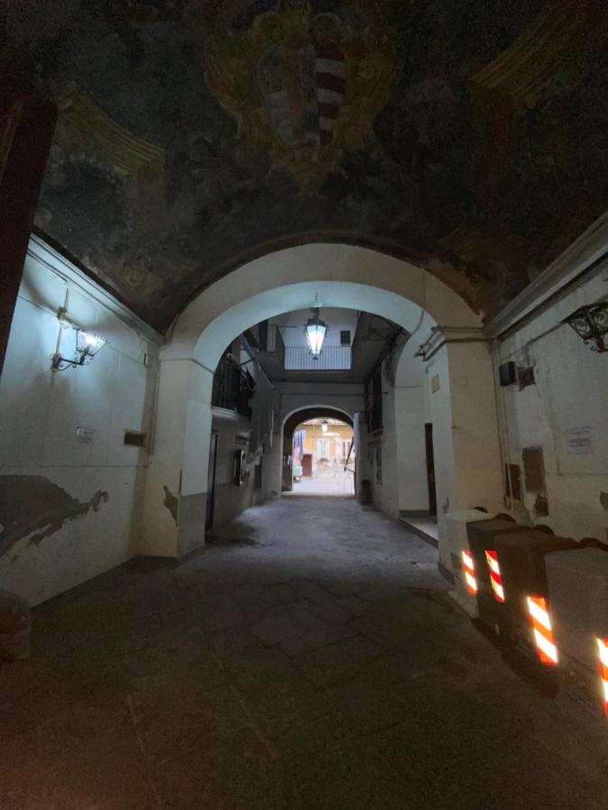 B&B House S. Ferdinando Наполи Екстериор снимка