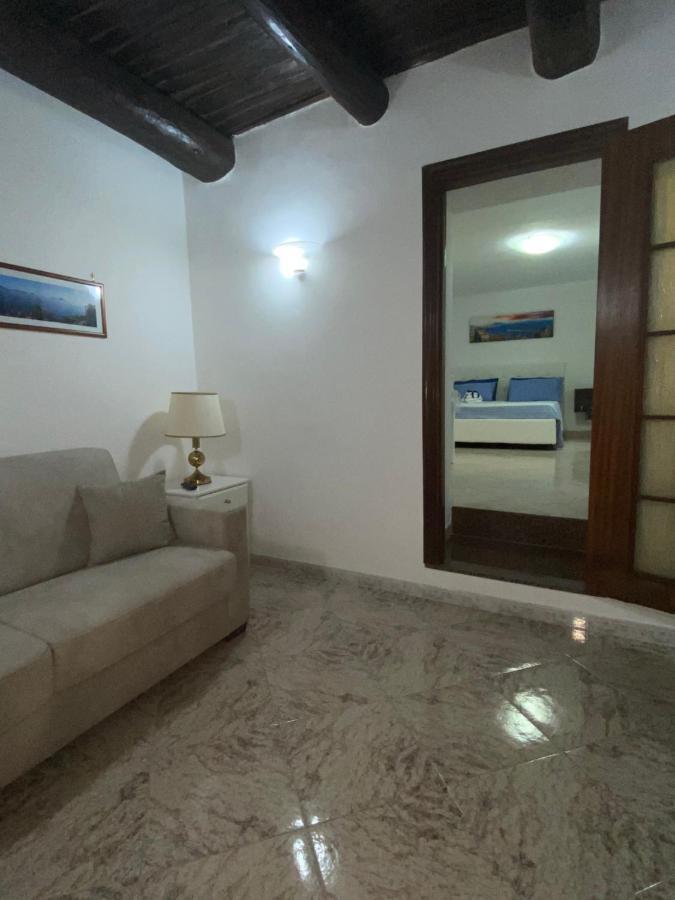 B&B House S. Ferdinando Наполи Екстериор снимка